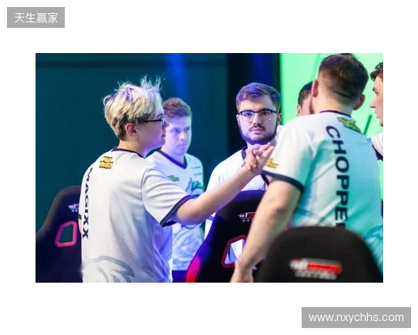 前曼联助教：弗林蓬比阿诺德更灵活速度更快，两人特点不同